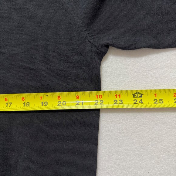 St. Johns Bay Men's Pullover Super Soft Black V-Neck Sweater Size Large NWT - Picture 9 of 10